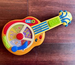 LeapFrog Learn & Groove Bilingual Guitar English Spanish Tested w/Batteries