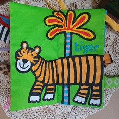 Anne Wilkinson for Jellycat Jungly Tails Jungle Animal Crinkle Baby Book EUC