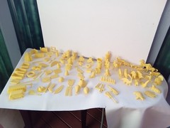 KIDS YELLOW PLASTIC OBJECTS ANIMALS TOUCHY TOYS VISUAL LEARNING VTG MPC LOT