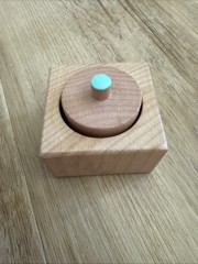 Lovevery Thinker Play Kit Pincer Puzzle Montessori 11-12 Months
