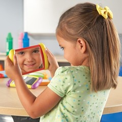 Toddler-Friendly Double-Sided Mirrors: Skill Development & Self-Awareness