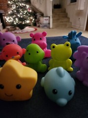 Infantino Bath Tub Toys Mixed Lot of 12 Rubber Plastic Toys 4″