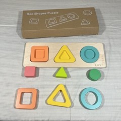 Lovevery Wooden Geo Shapes 3D Puzzle Montessori Toy The Realist NEW Toddler T1