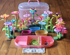 GILI Flower Garden Play Set Toy Game