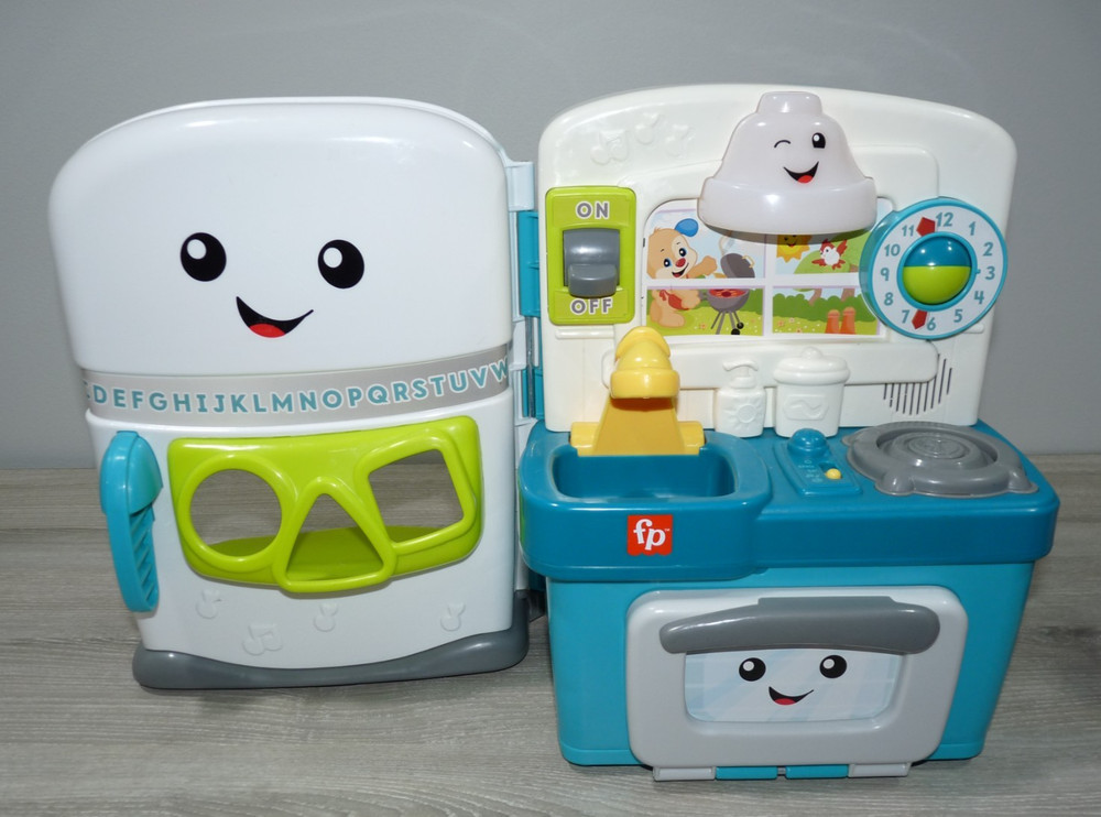 Fisher Price Laugh & Learn Kitchen Playset w/Music Lights & Accessories TESTED