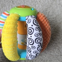 VTech See-Touch-Hear Sloth Ball Musical Sensory Motor Skills Toy, Multicolor