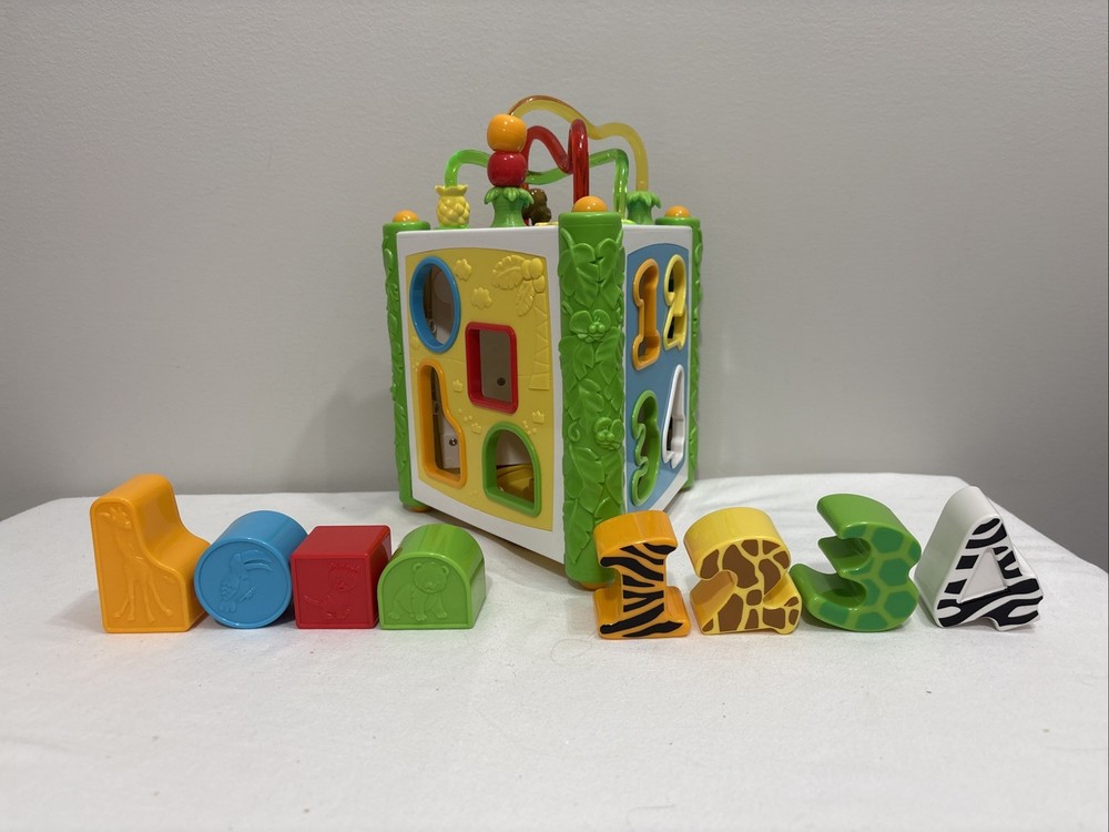 BATTAT Jungle Fun Activity Center Bead Maze Musical Zebra Piano 8 shapes to Sort