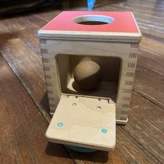 Lovevery Hide & Find Drop Box Baby Toy Wooden Montessori Toy With Wooden Ball