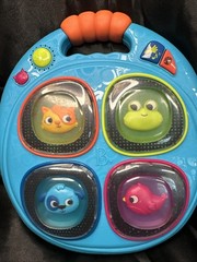 B. TOYS Interactive Animal Musical Memory Game Electronic Improve Focus Kids Toy