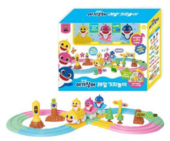 Pinkfong Baby Shark Rail Train Playset 3 Figures Music & Lights Toddler Kids Toy