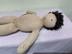 LOVEVERY MONTESSORI PLUSH GENDER NEUTRAL LITTLE QUINN 12.5 IN., ORGANIC COTTON