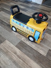 CoComelon Ride-On School Bus Toy Music, ABCs, 123s Not Working