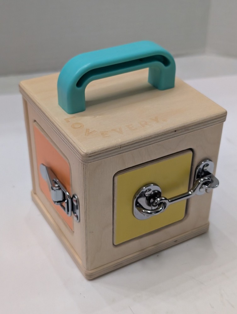 Lovevery Lock Box Toy The Realist Play Kit Montessori Learning Toy 19-21 Months