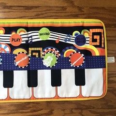 Kids Musical Piano Keyboard Large Floor Play Mat 43″ Long – Works! See Video