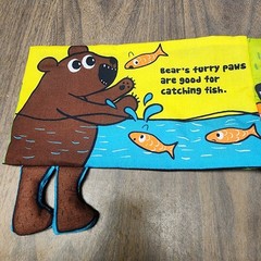 Melissa And Doug “Who’s Feet” Fabric Children’s Book