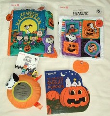 Peanuts Halloween Baby/Infant Toy Lot Crinkle Books Mirror Kids Preferred Snoopy