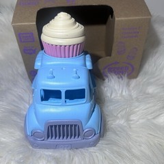 Green Toys Cupcake Truck One Truck and One Complete Cupcake Original Box