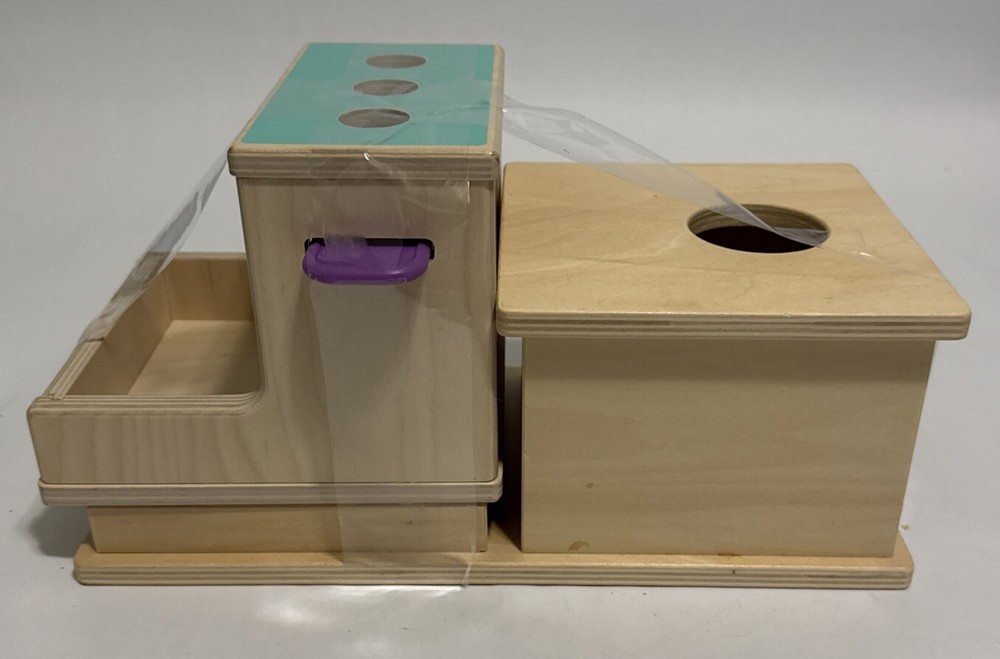 LOVEVERY WOOD PEG DROP BOX FROM THE THINKER PLAY KIT, 11-12 MONTHS, COMPLETE
