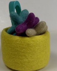 Lovevery Transfer Tweezers Felt Stars Montessori Fine Motor Toy NEW