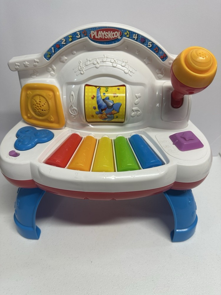 2012 Playskool Learning / Developmental Toy. English & Spanish. Gender Neutral