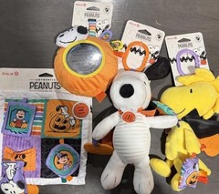 4 Peanuts Halloween Woodstock ,Snoopy And Baby Activity Toy Rattle Pumpkin New