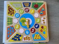 New Classic Wooden toys Puzzle Clock educational kids toy 24 + months