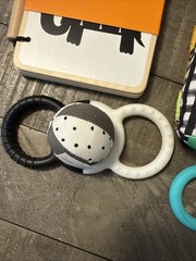 Lovevery The Looker 0-12 Weeks – Missing Pieces