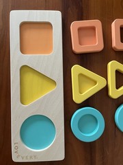 NEW Lovevery Wooden Montessori Geo Shape Puzzle Stacker Toddler 18-24 Months Toy