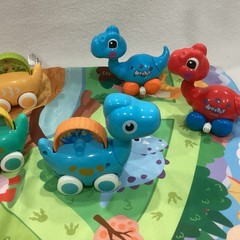 COVTOY 5 Dinosaur Car Toys W/ Storage Bag/Game Mat + 2 Nosaur Wind Up Excellent