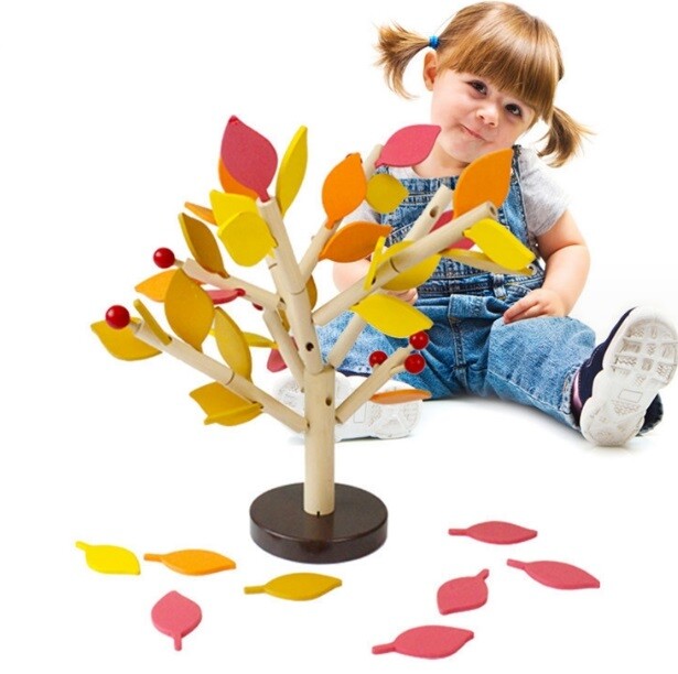 Wooden simulated leaf building block decorations for children’s puzzle toys