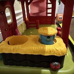 B. toys Interactive Toy Red Barn – Musical Fun Farm Baby Learning Toy W/lights