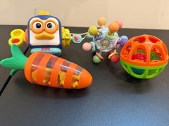 Toddler Sensory Montessori Toy Set with Penguin Activity Cube, Spiky Rattle Ball