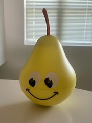 Original Fat Brain Toy. 🍐 Pear. Wobbles And Plays Music. Ages 1+.