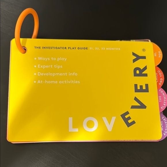 Lovevery The Investigator Playguide for Months 31, 32, 33