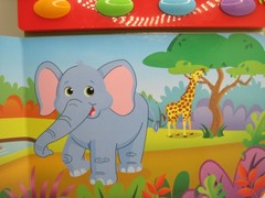 Safari Fun! PeekaBoo Toddlers Sound Book Discover Animal Sounds 3yrs and up.