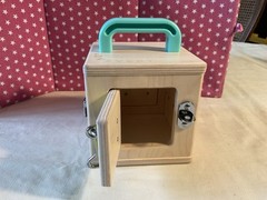 LOVEVERY/MONTESSORI WOOD LATCH BOX, GEO SHAPES PUZZLE FROM THE REALIST PLAY KIT