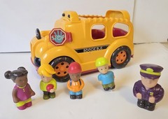 Just B You Boogie Bus School Bus Toy w/ Driver & Kids AS IS Not Working