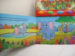 Safari Fun! PeekaBoo Toddlers Sound Book Discover Animal Sounds 3yrs and up.