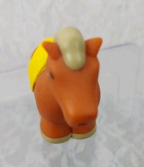 Battat Horse Toy Farm Animals Barn Bath Squirter Brown Yellow Saddle Replacement