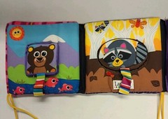3 Soft Cloth Books Lamaze Melissa & Doug, Kids Books Crinkle, Rattle, Flaps