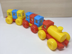 Chicco PUSH PUSH TRAIN 9months to 3 years Vintage Made in Italy Preschool RARE