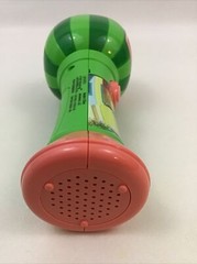 CoComelon Musical Sing Along Microphone Plays Clips of The Thank You Song