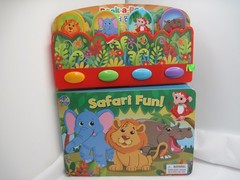 Safari Fun! PeekaBoo Toddlers Sound Book Discover Animal Sounds 3yrs and up.