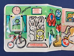 Vintage Johnson & Johnson Baby Bear Plays At Home Vinyl Book Bath 1982 Used