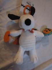 Peanuts Snoopy Vampire Pumpkin Halloween Stroller Clip Activity Baby Toy