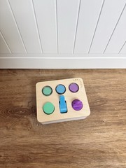LOVEVERY Thinker Play Kit SENSORY SWITCHBOARD Toddler Montessori Toy