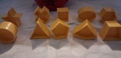 VintagevTupperware Red &blue Sorting Ball And 10 Yellow Shape Pieces