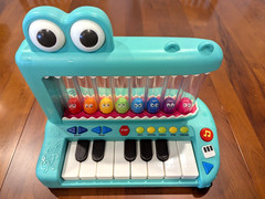 Battat Croco Pop Piano Toy Keyboard Songs Sounds Lights Manual & Batteries Incl