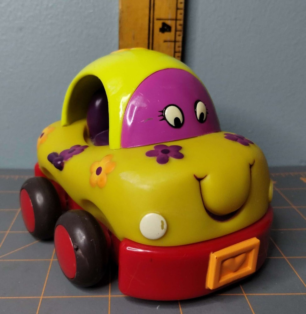 Battat B. Wheeee-Ls! Pull Back GoB YOU Toy Car Flower Love Bug Fast Just