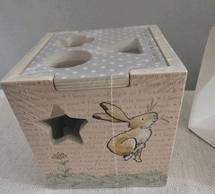 Guess How Much I Love You Wooden Shape Sorter with Rope Handle, 7 Blocks, NEW